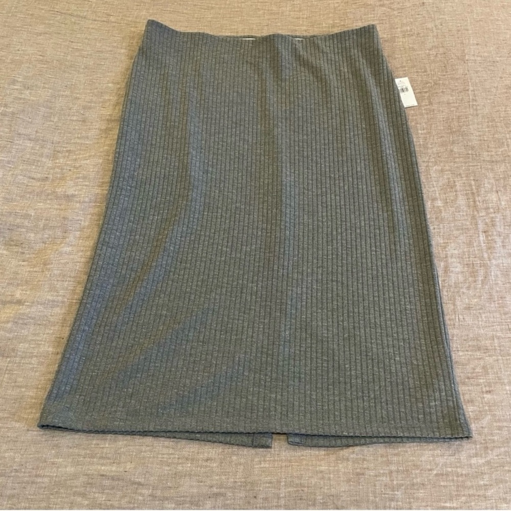 NWT Grey Knit Sweater Skirt from Old Navy - Large Below Knee length